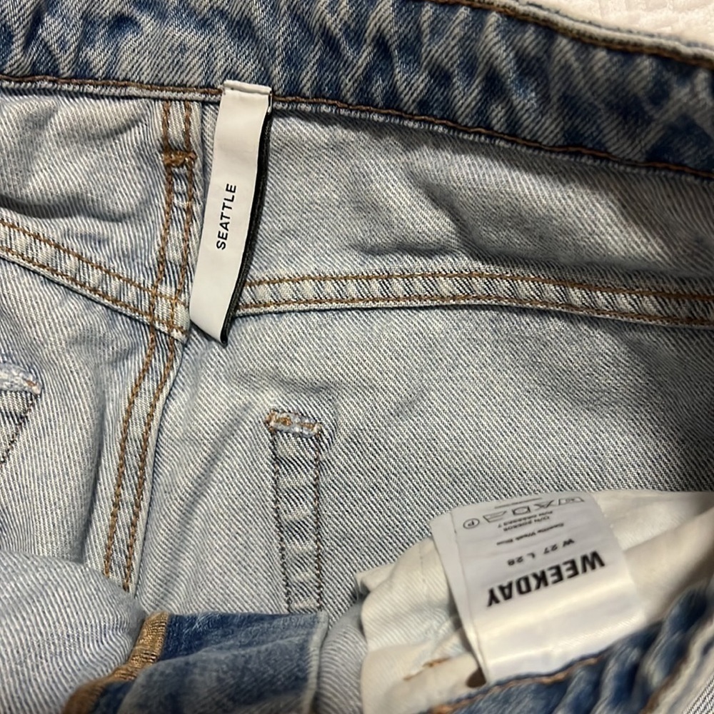 Weekday Seattle High Rise Jeans - Picture 13 of 14